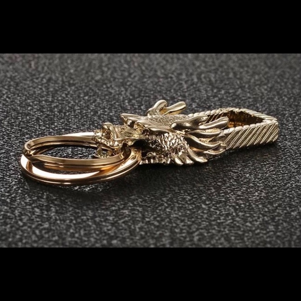 Charm Dragon Head Men Keychain - Picture 4 of 5